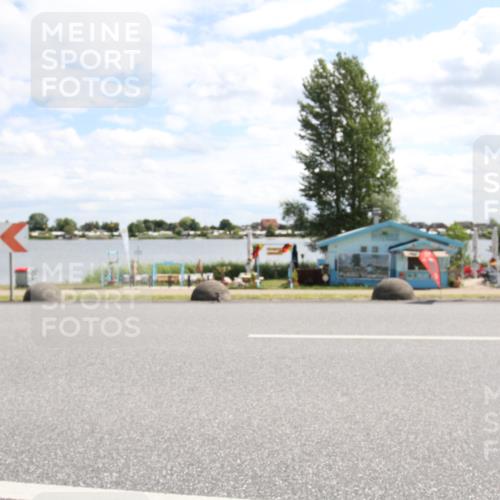 16.06.2024 - 26. Vierlanden-Triathlon Jannik Wohlers http://msf.ph/oto/6269706 16.06.2024 11:33:52 Radfahren 6, 152, 173, 193, 233, 310, 352 meine-sportfotos.de