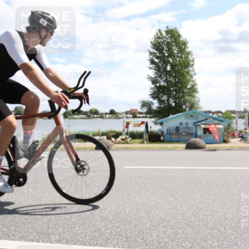 16.06.2024 - 26. Vierlanden-Triathlon Jannik Wohlers http://msf.ph/oto/6269712 16.06.2024 11:33:54 Radfahren 6, 152, 173, 193, 233, 310, 352 meine-sportfotos.de