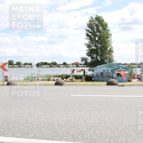 16.06.2024 - 26. Vierlanden-Triathlon Jannik Wohlers http://msf.ph/oto/6269718 16.06.2024 11:34:09 Radfahren 7, 8, 50, 114, 144, 333, 593 meine-sportfotos.de