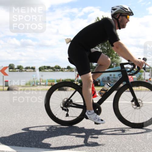 16.06.2024 - 26. Vierlanden-Triathlon Jannik Wohlers http://msf.ph/oto/6269722 16.06.2024 11:36:06 Radfahren 53, 134, 205, 260 meine-sportfotos.de