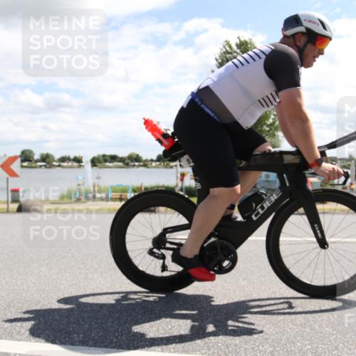 16.06.2024 - 26. Vierlanden-Triathlon Jannik Wohlers http://msf.ph/oto/6269723 16.06.2024 11:36:21 Radfahren 29, 52, 168, 197, 282, 290, 305 meine-sportfotos.de