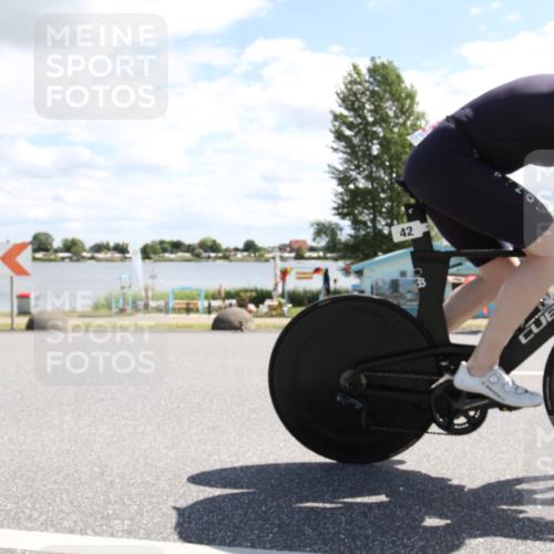 16.06.2024 - 26. Vierlanden-Triathlon Jannik Wohlers http://msf.ph/oto/6269724 16.06.2024 11:36:57 Radfahren 40, 42, 114, 152, 158, 173, 250, 287 meine-sportfotos.de