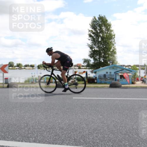 16.06.2024 - 26. Vierlanden-Triathlon Jannik Wohlers http://msf.ph/oto/6269727 16.06.2024 11:37:21 Radfahren 6, 50, 133, 294, 352 meine-sportfotos.de