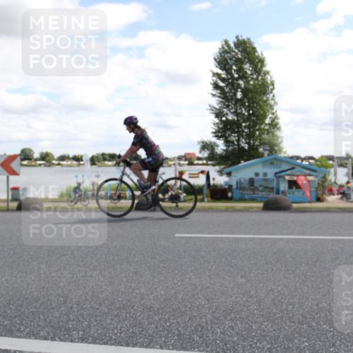 16.06.2024 - 26. Vierlanden-Triathlon Jannik Wohlers http://msf.ph/oto/6269728 16.06.2024 11:37:33 Radfahren 8, 206, 223, 233, 265, 326, 333, 335, 535 meine-sportfotos.de
