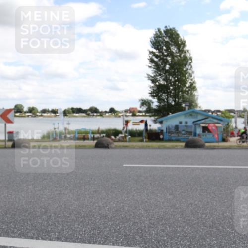 16.06.2024 - 26. Vierlanden-Triathlon Jannik Wohlers http://msf.ph/oto/6269731 16.06.2024 11:37:36 Radfahren 8, 193, 206, 223, 265, 273, 326, 333, 535 meine-sportfotos.de