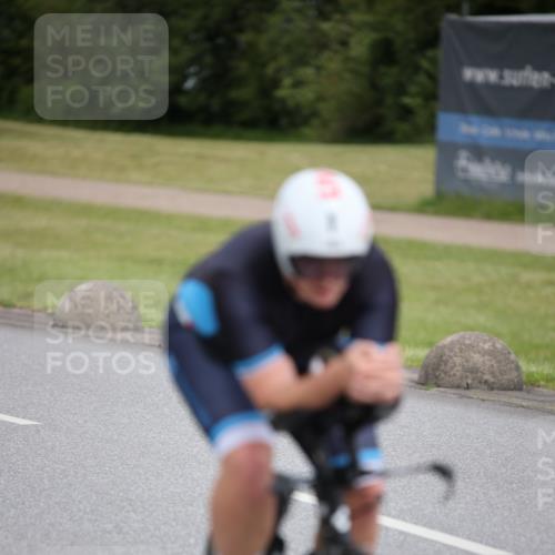 16.06.2024 - 26. Vierlanden-Triathlon Jannik Wohlers http://msf.ph/oto/6269786 16.06.2024 11:03:30 Radfahren 92, 165, 184 meine-sportfotos.de
