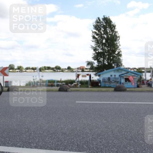 16.06.2024 - 26. Vierlanden-Triathlon Jannik Wohlers http://msf.ph/oto/6269789 16.06.2024 11:37:55 Radfahren 1, 3, 230, 614 meine-sportfotos.de
