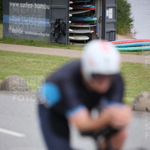 16.06.2024 - 26. Vierlanden-Triathlon Jannik Wohlers http://msf.ph/oto/6269806 16.06.2024 11:03:30 Radfahren 92, 165, 184 meine-sportfotos.de