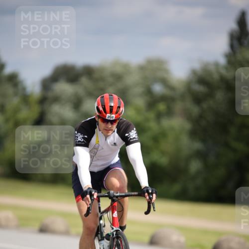 16.06.2024 - 26. Vierlanden-Triathlon Jannik Wohlers http://msf.ph/oto/6269850 16.06.2024 11:07:57 Radfahren 72, 208, 271 meine-sportfotos.de