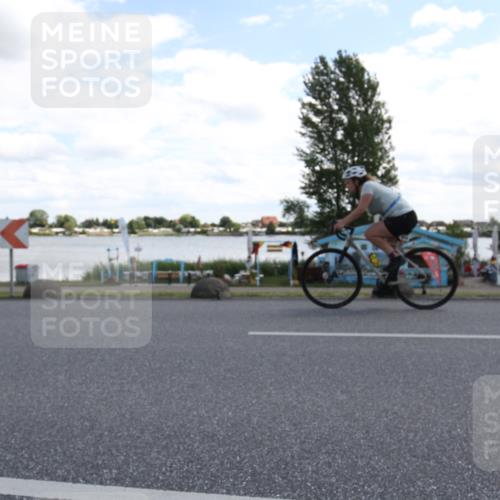16.06.2024 - 26. Vierlanden-Triathlon Jannik Wohlers http://msf.ph/oto/6269887 16.06.2024 11:37:57 Radfahren 1, 3, 142, 230, 316, 383, 614 meine-sportfotos.de