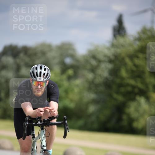16.06.2024 - 26. Vierlanden-Triathlon Jannik Wohlers http://msf.ph/oto/6269888 16.06.2024 11:07:59 Radfahren 72, 208, 270, 271 meine-sportfotos.de