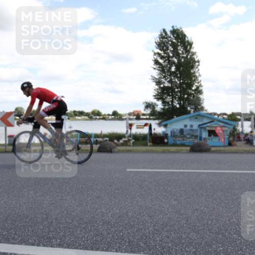 16.06.2024 - 26. Vierlanden-Triathlon Jannik Wohlers http://msf.ph/oto/6269891 16.06.2024 11:37:58 Radfahren 1, 3, 142, 316, 383, 614 meine-sportfotos.de