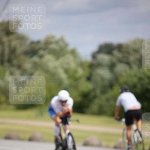 16.06.2024 - 26. Vierlanden-Triathlon Jannik Wohlers http://msf.ph/oto/6269898 16.06.2024 11:08:09 Radfahren 44, 60, 116, 286, 302 meine-sportfotos.de