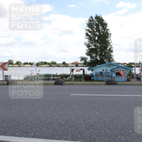 16.06.2024 - 26. Vierlanden-Triathlon Jannik Wohlers http://msf.ph/oto/6269916 16.06.2024 11:37:59 Radfahren 1, 3, 142, 174, 316, 383, 614 meine-sportfotos.de