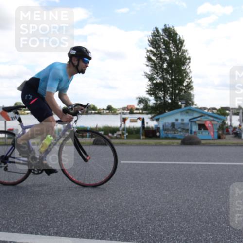 16.06.2024 - 26. Vierlanden-Triathlon Jannik Wohlers http://msf.ph/oto/6269923 16.06.2024 11:38:01 Radfahren 1, 3, 9, 138, 142, 174, 316, 383, 411, 614 meine-sportfotos.de