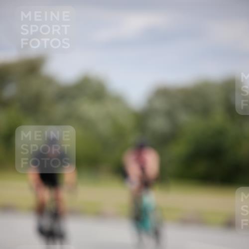 16.06.2024 - 26. Vierlanden-Triathlon Jannik Wohlers http://msf.ph/oto/6269958 16.06.2024 11:08:44 Radfahren 12, 46, 89, 125, 138, 142, 167, 174, 215, 330 meine-sportfotos.de