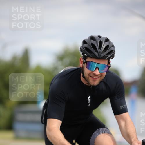 16.06.2024 - 26. Vierlanden-Triathlon Jannik Wohlers http://msf.ph/oto/6269961 16.06.2024 11:08:46 Radfahren 12, 46, 76, 89, 125, 138, 167, 174, 215, 330 meine-sportfotos.de