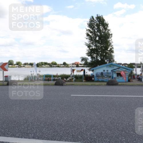 16.06.2024 - 26. Vierlanden-Triathlon Jannik Wohlers http://msf.ph/oto/6270002 16.06.2024 11:38:07 Radfahren 9, 138, 142, 174, 256, 296, 306, 348, 383, 411 meine-sportfotos.de