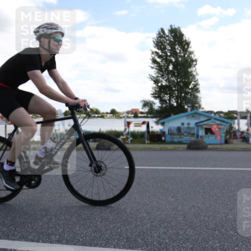 16.06.2024 - 26. Vierlanden-Triathlon Jannik Wohlers http://msf.ph/oto/6270010 16.06.2024 11:38:10 Radfahren 9, 138, 256, 296, 306, 348, 411 meine-sportfotos.de