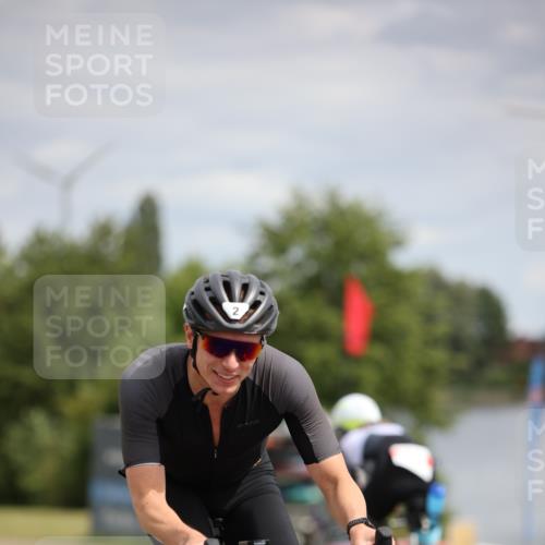 16.06.2024 - 26. Vierlanden-Triathlon Jannik Wohlers http://msf.ph/oto/6270030 16.06.2024 11:09:07 Radfahren 2, 185, 232, 344 meine-sportfotos.de