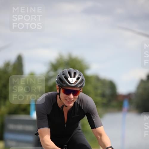 16.06.2024 - 26. Vierlanden-Triathlon Jannik Wohlers http://msf.ph/oto/6270032 16.06.2024 11:09:07 Radfahren 2, 185, 232, 344 meine-sportfotos.de