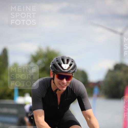 16.06.2024 - 26. Vierlanden-Triathlon Jannik Wohlers http://msf.ph/oto/6270033 16.06.2024 11:09:07 Radfahren 2, 185, 232, 344 meine-sportfotos.de