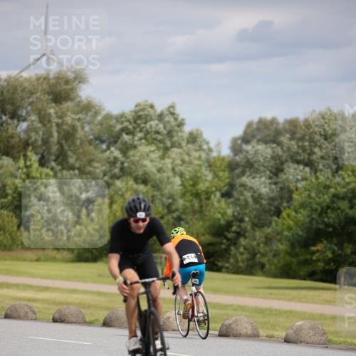 16.06.2024 - 26. Vierlanden-Triathlon Jannik Wohlers http://msf.ph/oto/6270039 16.06.2024 11:09:24 Radfahren 62, 165, 204, 337, 345 meine-sportfotos.de