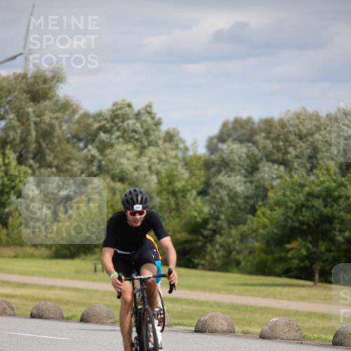 16.06.2024 - 26. Vierlanden-Triathlon Jannik Wohlers http://msf.ph/oto/6270041 16.06.2024 11:09:24 Radfahren 62, 165, 204, 337, 345 meine-sportfotos.de