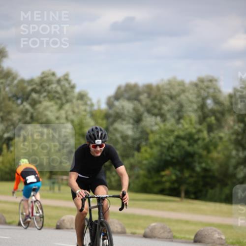 16.06.2024 - 26. Vierlanden-Triathlon Jannik Wohlers http://msf.ph/oto/6270046 16.06.2024 11:09:24 Radfahren 62, 165, 204, 337, 345 meine-sportfotos.de