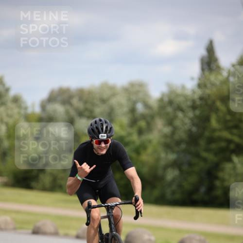 16.06.2024 - 26. Vierlanden-Triathlon Jannik Wohlers http://msf.ph/oto/6270058 16.06.2024 11:09:24 Radfahren 62, 165, 204, 337, 345 meine-sportfotos.de