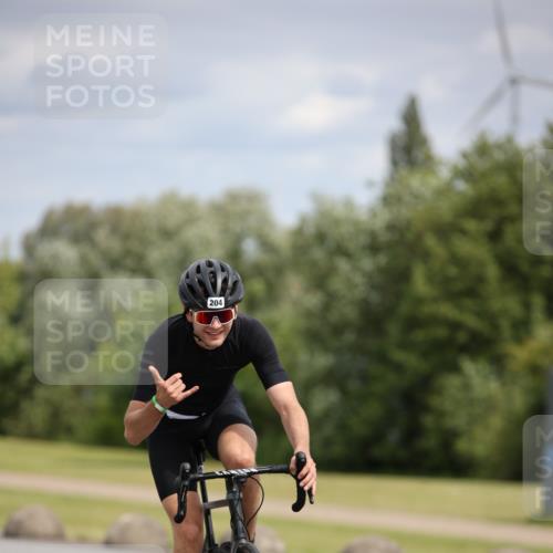 16.06.2024 - 26. Vierlanden-Triathlon Jannik Wohlers http://msf.ph/oto/6270062 16.06.2024 11:09:24 Radfahren 62, 165, 204, 337, 345 meine-sportfotos.de