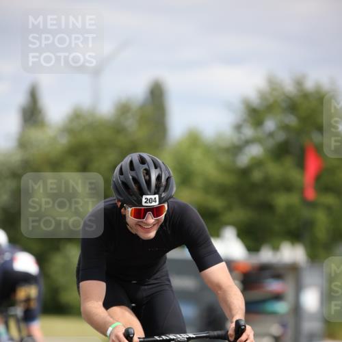 16.06.2024 - 26. Vierlanden-Triathlon Jannik Wohlers http://msf.ph/oto/6270089 16.06.2024 11:09:25 Radfahren 62, 165, 189, 204, 337, 345 meine-sportfotos.de