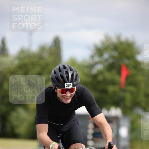16.06.2024 - 26. Vierlanden-Triathlon Jannik Wohlers http://msf.ph/oto/6270090 16.06.2024 11:09:25 Radfahren 62, 165, 189, 204, 337, 345 meine-sportfotos.de