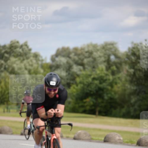 16.06.2024 - 26. Vierlanden-Triathlon Jannik Wohlers http://msf.ph/oto/6270102 16.06.2024 11:09:30 Radfahren 62, 165, 189, 190, 204, 337 meine-sportfotos.de