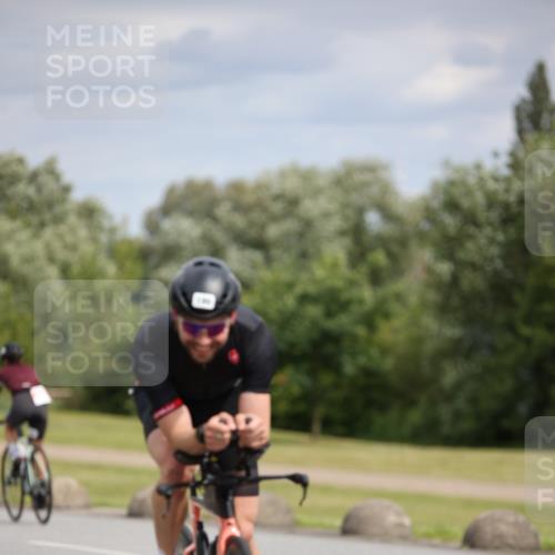 16.06.2024 - 26. Vierlanden-Triathlon Jannik Wohlers http://msf.ph/oto/6270110 16.06.2024 11:09:30 Radfahren 62, 165, 189, 190, 204, 337 meine-sportfotos.de
