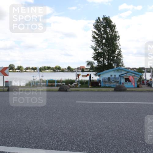 16.06.2024 - 26. Vierlanden-Triathlon Jannik Wohlers http://msf.ph/oto/6270127 16.06.2024 11:38:14 Radfahren 129, 145, 196, 256, 296, 306, 348 meine-sportfotos.de