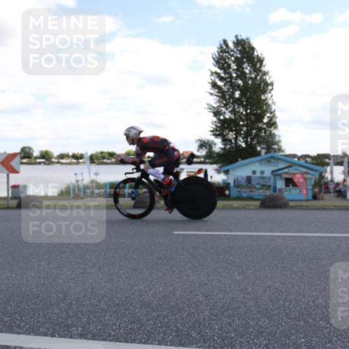 16.06.2024 - 26. Vierlanden-Triathlon Jannik Wohlers http://msf.ph/oto/6270142 16.06.2024 11:38:16 Radfahren 129, 145, 196, 256, 306, 348 meine-sportfotos.de