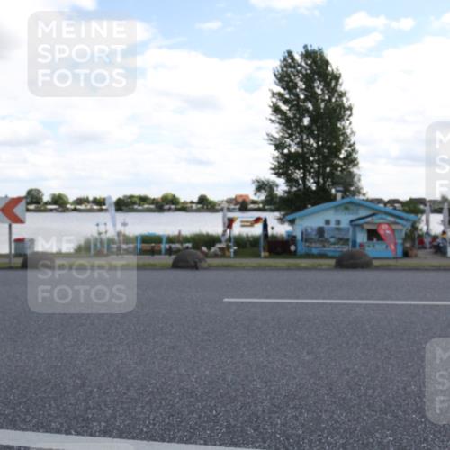 16.06.2024 - 26. Vierlanden-Triathlon Jannik Wohlers http://msf.ph/oto/6270148 16.06.2024 11:38:18 Radfahren 129, 145, 196, 324 meine-sportfotos.de