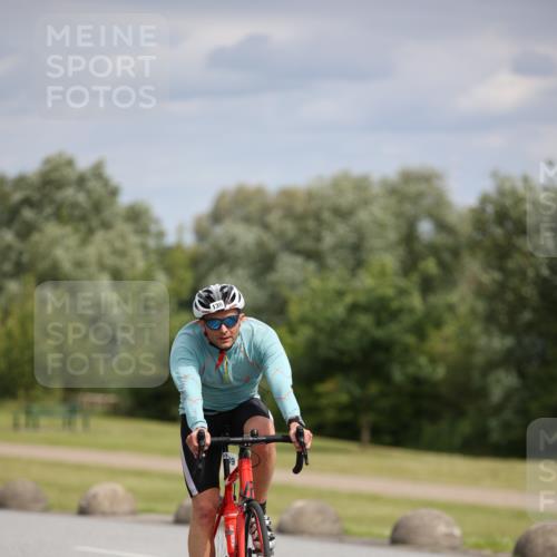 16.06.2024 - 26. Vierlanden-Triathlon Jannik Wohlers http://msf.ph/oto/6270268 16.06.2024 11:09:40 Radfahren 115, 139 meine-sportfotos.de