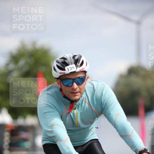 16.06.2024 - 26. Vierlanden-Triathlon Jannik Wohlers http://msf.ph/oto/6270340 16.06.2024 11:09:41 Radfahren 115, 139 meine-sportfotos.de
