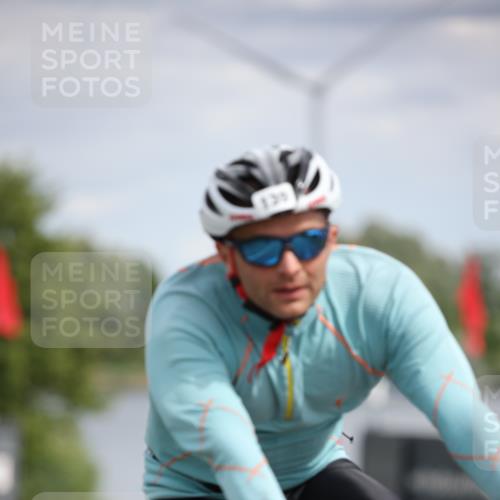 16.06.2024 - 26. Vierlanden-Triathlon Jannik Wohlers http://msf.ph/oto/6270342 16.06.2024 11:09:41 Radfahren 115, 139 meine-sportfotos.de