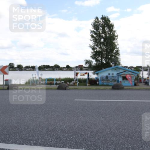 16.06.2024 - 26. Vierlanden-Triathlon Jannik Wohlers http://msf.ph/oto/6270345 16.06.2024 11:38:39 Radfahren 44, 201, 215, 281, 369 meine-sportfotos.de