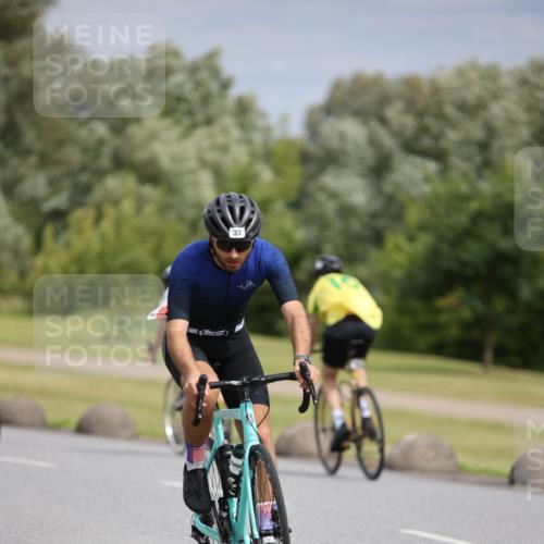 16.06.2024 - 26. Vierlanden-Triathlon Jannik Wohlers http://msf.ph/oto/6270356 16.06.2024 11:10:02 Radfahren 33, 42, 246, 283, 1274 meine-sportfotos.de