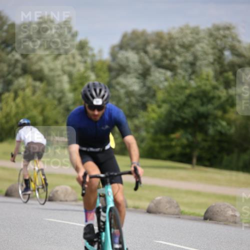 16.06.2024 - 26. Vierlanden-Triathlon Jannik Wohlers http://msf.ph/oto/6270359 16.06.2024 11:10:02 Radfahren 33, 42, 246, 283, 1274 meine-sportfotos.de