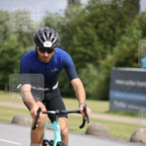 16.06.2024 - 26. Vierlanden-Triathlon Jannik Wohlers http://msf.ph/oto/6270389 16.06.2024 11:10:03 Radfahren 33, 42, 246, 283, 1274 meine-sportfotos.de