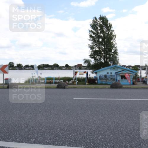 16.06.2024 - 26. Vierlanden-Triathlon Jannik Wohlers http://msf.ph/oto/6270395 16.06.2024 11:38:47 Radfahren 156, 165, 185, 295 meine-sportfotos.de