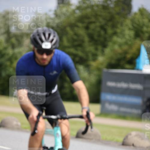 16.06.2024 - 26. Vierlanden-Triathlon Jannik Wohlers http://msf.ph/oto/6270396 16.06.2024 11:10:03 Radfahren 33, 42, 246, 283, 1274 meine-sportfotos.de