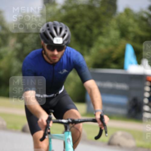 16.06.2024 - 26. Vierlanden-Triathlon Jannik Wohlers http://msf.ph/oto/6270400 16.06.2024 11:10:03 Radfahren 33, 42, 246, 283, 1274 meine-sportfotos.de