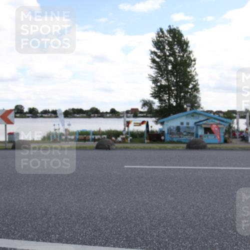 16.06.2024 - 26. Vierlanden-Triathlon Jannik Wohlers http://msf.ph/oto/6270401 16.06.2024 11:38:48 Radfahren 53, 156, 165, 185, 271, 295 meine-sportfotos.de