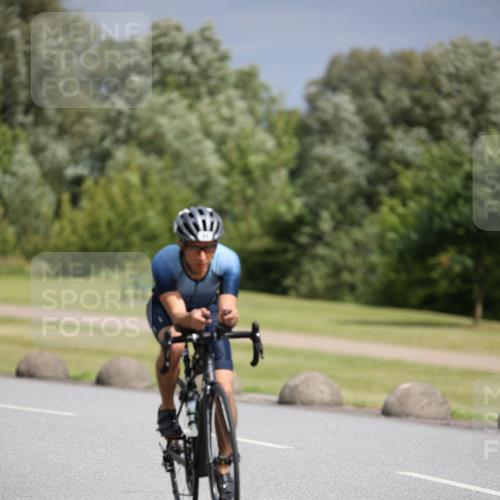 16.06.2024 - 26. Vierlanden-Triathlon Jannik Wohlers http://msf.ph/oto/6270448 16.06.2024 11:10:23 Radfahren 21, 48, 216, 406 meine-sportfotos.de